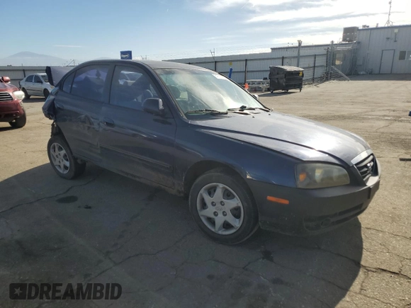 2004 Hyundai Elantra GLS z VIN KMHDN46D94U898709, wystawiony jako Copart lot #84770704 z przebiegiem 216 785 mil mil oraz Szkoda całkowita • Salvage title. Historia ofert i sprzedaży dostępna na DreamBid. Obrazek 4.