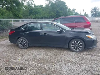 2017 Nissan Altima SV with VIN 1N4AL3APXHC165109, listed as a IAAI auction lot 42447225 with 202,185 mi miles and . Bid and sale history available at DreamBid. Image 13.