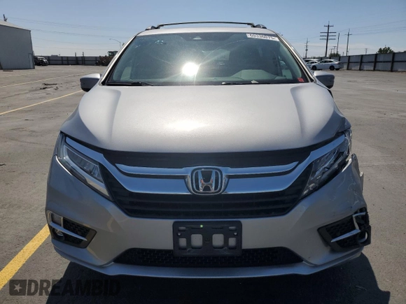 2018 Honda Odyssey Elite with VIN 5FNRL6H90JB062506, listed as a Copart auction lot 60336075 with 44,667 mi miles and Salvage title. Bid and sale history available at DreamBid. Image 5.