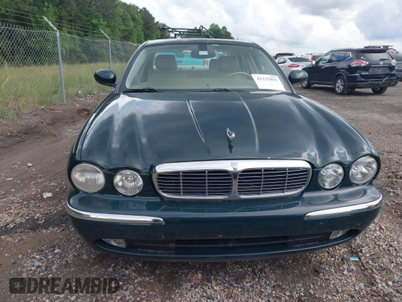 2005 Jaguar XJ 8 LWB with VIN SAJWA79C25SG35038, listed as a IAAI auction lot 42237892 with 161,195 mi miles and . Bid and sale history available at DreamBid. Image 6.