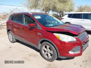 2014 Ford Escape SE with VIN 1FMCU0GX1EUB33821, listed as a IAAI auction lot 41702719 with 1 mi miles. Bid and sale history available at carsss.com. Image 1.