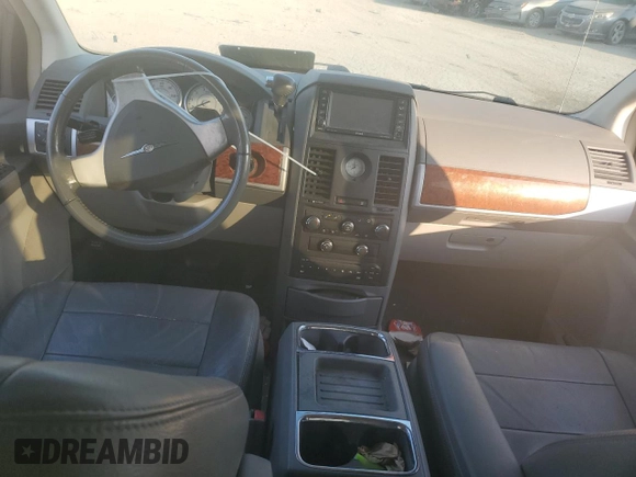 2008 Chrysler Town & Country Touring with VIN 2A8HR54P08R612643, listed as a Copart auction lot 53946595 with 95,010 mi miles and Non Repairable. Bid and sale history available at DreamBid. Image 8.