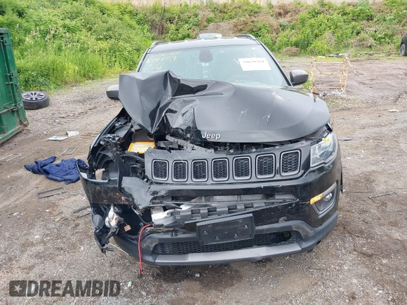 2021 Jeep Compass 80th Anniversary z VIN 3C4NJDEB5MT566331, wystawiony jako IAAI lot #39620364 z przebiegiem 48 826 mil mil oraz . Historia ofert i sprzedaży dostępna na DreamBid. Obrazek 12.