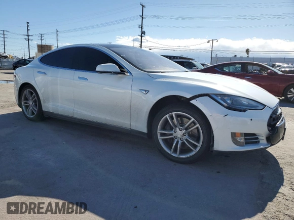 2013 Tesla Model S with VIN 5YJSA1CGXDFP21051, listed as a Copart auction lot 48377775 with 125,472 mi miles and Salvage Title. Bid and sale history available at carsss.com. Image 4.