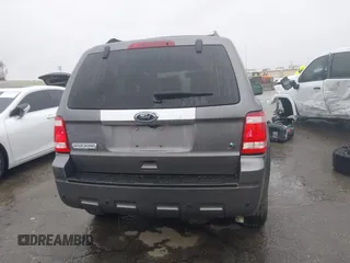 2010 Ford Escape Limited с VIN 1FMCU0EG8AKB81518, выставлен на аукционе IAAI как лот 41725893 с пробегом 142 640 миль миль и . История ставок и продаж доступна на DreamBid. Изображение 17.