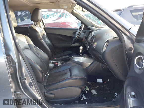 2011 Nissan Juke SL with VIN JN8AF5MVXBT024916, listed as a IAAI auction lot 41562770 with 175,256 mi miles. Bid and sale history available at carsss.com. Image 5.
