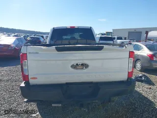 2019 Ford Super Duty F-250 SRW XL with VIN 1FT7W2BT6KEC91075, listed as a IAAI auction lot 40992258 with 218,149 mi miles. Bid and sale history available at carsss.com. Image 16.