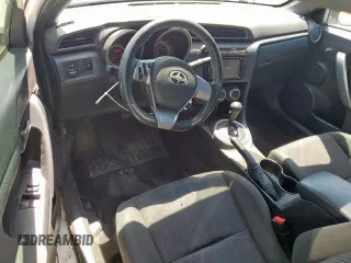 2013 Scion tC z VIN JTKJF5C78D3064325, wystawiony jako Copart lot #53845325 z przebiegiem 169 420 mil mil oraz Szkoda całkowita • Salvage title. Historia ofert i sprzedaży dostępna na DreamBid. Obrazek 8.