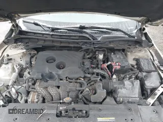 2019 Nissan Altima SR z VIN 1N4BL4CV4KC130272, wystawiony jako IAAI lot #41995625 z przebiegiem 200 000 mil mil oraz . Historia ofert i sprzedaży dostępna na DreamBid. Obrazek 10.