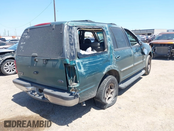 2000 Ford Expedition XLT with VIN 1FMRU1563YLC33035, listed as a IAAI auction lot 42000620 with 288,055 mi miles. Bid and sale history available at carsss.com. Image 4.