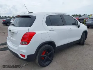 2018 Chevrolet Trax LS with VIN 3GNCJKSB3JL195835, listed as a IAAI auction lot 41885485 with 25,877 mi miles. Bid and sale history available at carsss.com. Image 4.