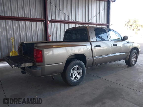 2007 Dodge Dakota SLT with VIN 1D7HE48N17S144088, listed as a IAAI auction lot 40577462 with 192,502 mi miles and . Bid and sale history available at carsss.com. Image 4.