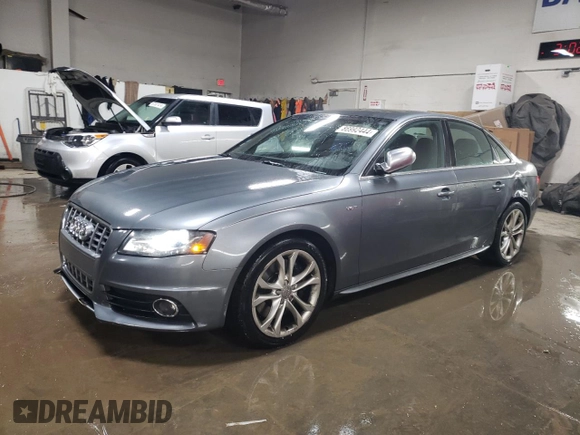 2012 Audi S4 Premium Plus z VIN WAUDGAFL0CA033810, wystawiony jako Copart lot #86992444 z przebiegiem 91 305 mil mil oraz Szkody całkowita. Historia ofert i sprzedaży dostępna na DreamBid. Obrazek 1.