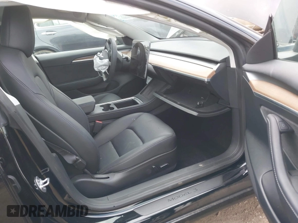 2023 Tesla Model 3 z VIN 5YJ3E1EA0PF680287, wystawiony jako IAAI lot #39491902 z przebiegiem 12 480 mil mil oraz . Historia ofert i sprzedaży dostępna na DreamBid. Obrazek 5.