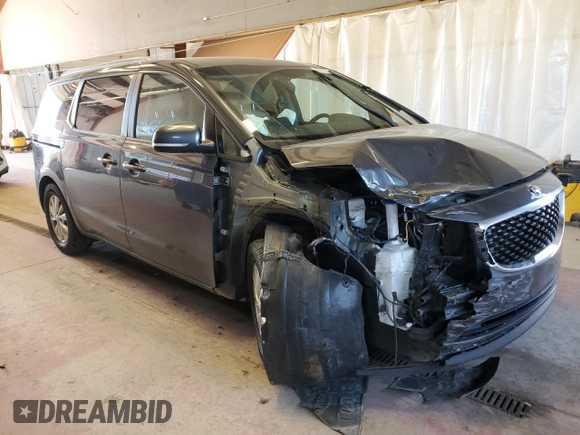2015 Kia Sedona LX with VIN KNDMB5C15F6067101, listed as a Copart auction lot 53051634 with 151,334 mi miles and Salvage Title. Bid and sale history available at carsss.com. Image 4.