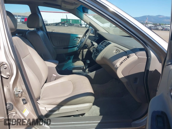2000 Honda Accord EX with VIN 1HGCG1659YA042210, listed as a IAAI auction lot 42587079 with 149,192 mi miles and . Bid and sale history available at DreamBid. Image 5.
