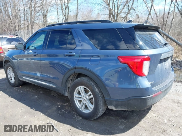 2021 Ford Explorer XLT with VIN 1FMSK8DH5MGB75550, listed as a IAAI auction lot 41989725 with 30,069 mi miles. Bid and sale history available at carsss.com. Image 3.