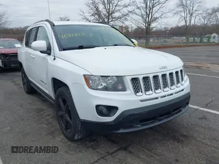 2016 Jeep Compass Latitude with VIN 1C4NJCEA3GD735161, listed as a IAAI auction lot 40881008 with 126,384 mi miles. Bid and sale history available at carsss.com. Image 1.