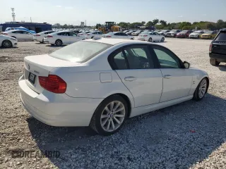 2011 BMW 3 Series 328i xDrive z VIN WBAPK5G50BNN80800, wystawiony jako Copart lot #56477515 z przebiegiem 83 973 mil mil oraz Czysty tytuł • Clean title. Historia ofert i sprzedaży dostępna na DreamBid. Obrazek 3.