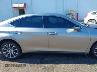 2021 Lexus ES with VIN 58ADZ1B12MU107749, listed as a IAAI auction lot 41543415 with 48,134 mi miles. Bid and sale history available at carsss.com. Image 13.