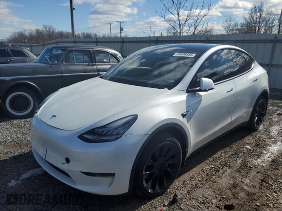 2022 Tesla Model Y Long Range with VIN 7SAYGDEE6NF454386, listed as a Copart auction lot 43506955 with 45,911 mi miles and Salvage Title. Bid and sale history available at DreamBid. Image 1.