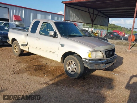 1998 Ford F-150 XL with VIN 1FTRX07L1WKA76665, listed as a IAAI auction lot 41863626 with 30,654 mi miles. Bid and sale history available at carsss.com. Image 1.
