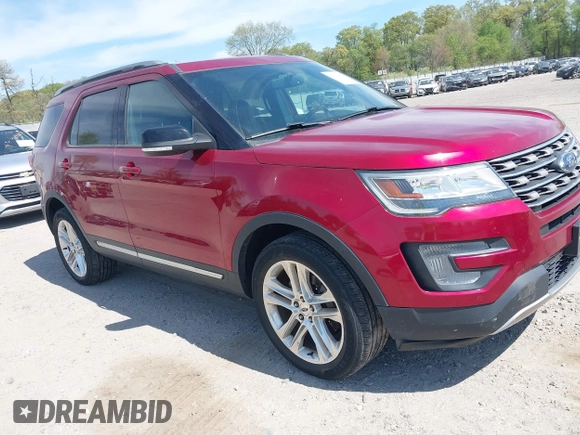 2017 Ford Explorer XLT z VIN 1FM5K8D80HGD76128, wystawiony jako IAAI lot #42114080 z przebiegiem 138 062 mil mil oraz . Historia ofert i sprzedaży dostępna na DreamBid. Obrazek 1.