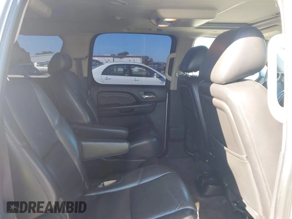 2010 GMC Yukon XL Denali with VIN 1GKUKMEF0AR176578, listed as a IAAI auction lot 41444927 with 175,100 mi miles. Bid and sale history available at carsss.com. Image 8.