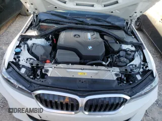 2024 BMW 3 Series 330e with VIN 3MW39FF06R8E35070, listed as a Copart auction lot 42796155 with 3,987 mi miles and Salvage Title. Bid and sale history available at carsss.com. Image 13.