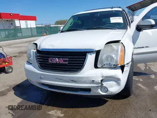 2008 GMC Yukon XL SLT 4SB with VIN 1GKFK16378R139856, listed as a IAAI auction lot 41933788 with 120,767 mi miles and . Bid and sale history available at carsss.com. Image 6.