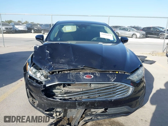 2019 Ford Fusion SE with VIN 3FA6P0HD3KR250483, listed as a IAAI auction lot 41866151 with 115,849 mi miles. Bid and sale history available at carsss.com. Image 6.