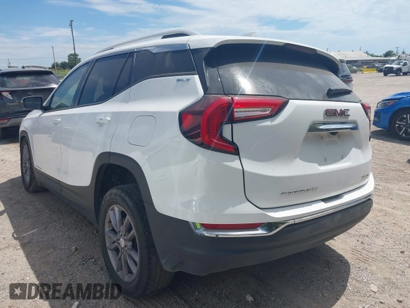 2023 GMC Terrain SLT z VIN 3GKALVEG5PL193925, wystawiony jako IAAI lot #42831280 z przebiegiem 49 297 mil mil oraz . Historia ofert i sprzedaży dostępna na DreamBid. Obrazek 3.