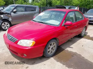 2003 Kia Spectra z VIN KNAFB121335301950, wystawiony jako IAAI lot #42433395 z przebiegiem 101 534 mil mil oraz . Historia ofert i sprzedaży dostępna na DreamBid. Obrazek 2.