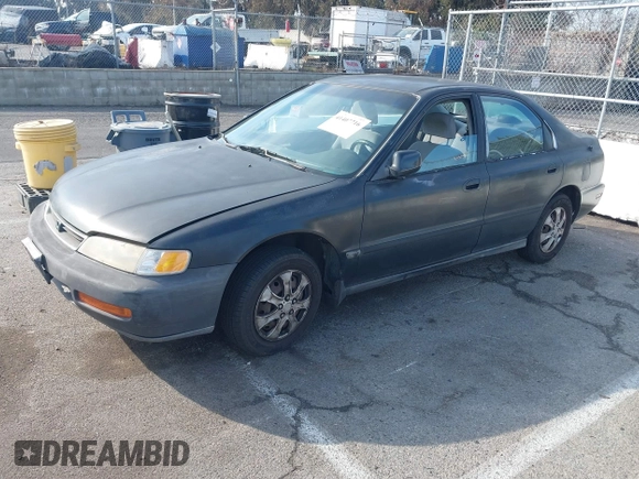 1997 Honda Accord z VIN 1HGTB5622VA476216, wystawiony jako IAAI lot #41407716 z przebiegiem 285 385 mil mil oraz . Historia ofert i sprzedaży dostępna na DreamBid. Obrazek 2.