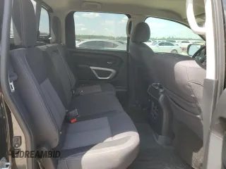 2021 Nissan Titan SV z VIN 1N6AA1EF6MN512596, wystawiony jako Copart lot #56140285 z przebiegiem 49 145 mil mil oraz Szkoda całkowita • Salvage title. Historia ofert i sprzedaży dostępna na DreamBid. Obrazek 10.