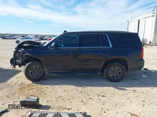2019 Chevrolet Tahoe Commercial z VIN 1GNLCDEC4KR295348, wystawiony jako IAAI lot #41225134 z przebiegiem Nie podano mil oraz . Historia ofert i sprzedaży dostępna na DreamBid. Obrazek 14.