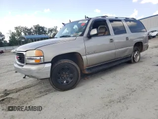2001 GMC Yukon XL SLT with VIN 3GKEC16T81G256859, listed as a Copart auction lot 67360484 with 351,708 mi miles and Salvage Title. Bid and sale history available at carsss.com. Image 1.