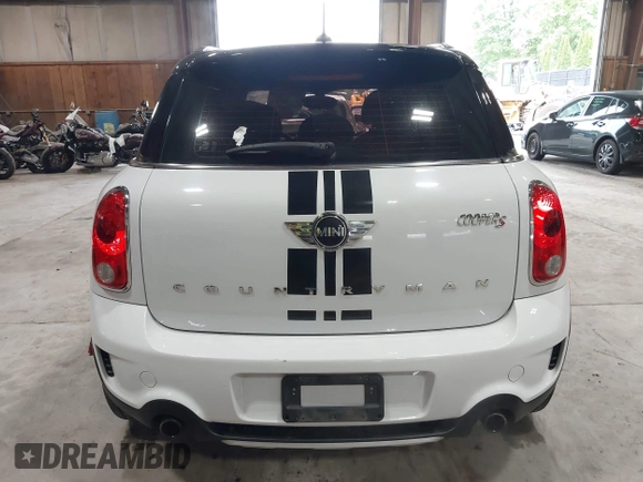 2016 MINI Countryman S with VIN WMWZC5C57GWU20085, listed as a IAAI auction lot 42403406 with 90,592 mi miles and . Bid and sale history available at DreamBid. Image 18.