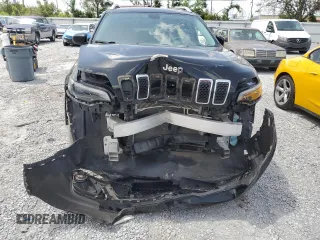 2019 Jeep Cherokee Latitude Plus z VIN 1C4PJMLB4KD162564, wystawiony jako Copart lot #60292615 z przebiegiem 61 167 mil mil oraz Szkoda całkowita • Salvage title. Historia ofert i sprzedaży dostępna na DreamBid. Obrazek 5.