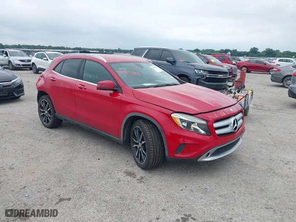 2016 Mercedes-Benz GLA with VIN WDCTG4GB5GJ234320, listed as a IAAI auction lot 39595541 with 111,780 mi miles. Bid and sale history available at carsss.com. Image 1.