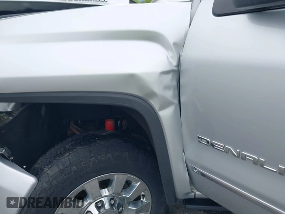 2019 GMC Sierra 2500HD Denali with VIN 1GT12SEY4KF243612, listed as a IAAI auction lot 41962727 with 71,936 mi miles. Bid and sale history available at carsss.com. Image 21.