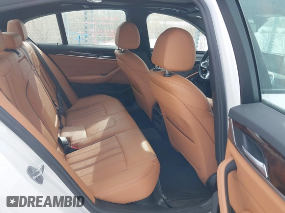 2019 BMW 5 Series 530i xDrive with VIN WBAJA7C50KWC77684, listed as a IAAI auction lot 41629289 with 31,194 mi miles. Bid and sale history available at carsss.com. Image 8.