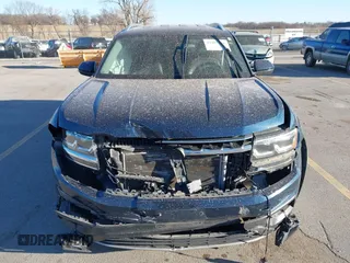 2019 Volkswagen Atlas SE z VIN 1V2WR2CA6KC564820, wystawiony jako IAAI lot #41807476 z przebiegiem 78 947 mil mil oraz . Historia ofert i sprzedaży dostępna na DreamBid. Obrazek 12.