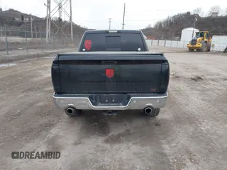 2018 Ram 1500 Big Horn with VIN 3C6RR7LT6JG198647, listed as a IAAI auction lot 41732787 with 111,022 mi miles. Bid and sale history available at carsss.com. Image 16.