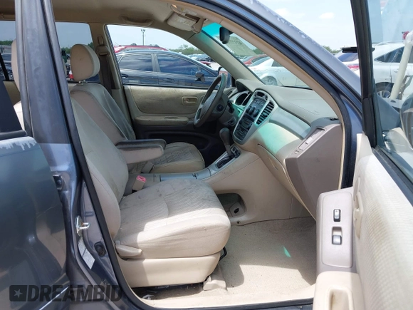 2004 Toyota Highlander z VIN JTEEP21A440009600, wystawiony jako IAAI lot #42377709 z przebiegiem 231 822 mil mil oraz . Historia ofert i sprzedaży dostępna na DreamBid. Obrazek 5.
