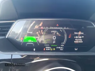 2024 Audi Q8 e-tron Sportback S line Premium Plus z VIN WA1CAAGE9RB032409, wystawiony jako Copart lot #71624704 z przebiegiem 9 364 mil mil oraz Szkoda całkowita • Salvage title. Historia ofert i sprzedaży dostępna na DreamBid. Obrazek 9.