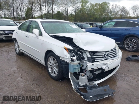 2010 Lexus ES with VIN JTHBK1EG0A2371565, listed as a IAAI auction lot 42011638 with 82,255 mi miles. Bid and sale history available at carsss.com. Image 1.