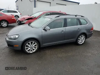 2013 Volkswagen Jetta SportWagen TDI w/Sunroof with VIN 3VWML7AJ0DM636068, listed as a Copart auction lot 84942624 with 99,636 mi miles and Clean Title. Bid and sale history available at carsss.com. Image 1.