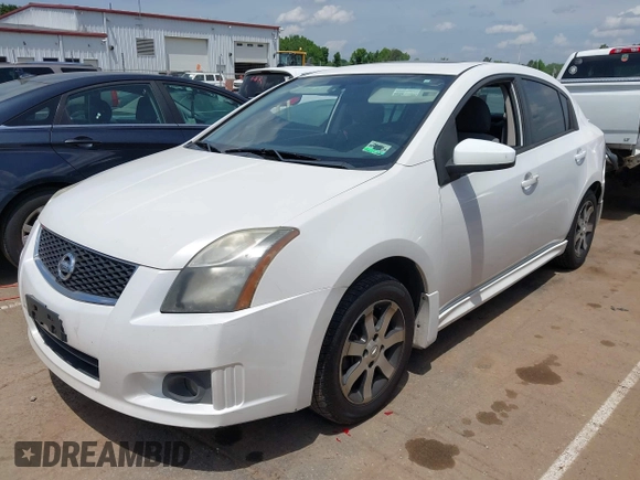 2012 Nissan Sentra 2.0 z VIN 3N1AB6AP1CL640743, wystawiony jako IAAI lot #42165025 z przebiegiem 156 311 mil mil oraz . Historia ofert i sprzedaży dostępna na DreamBid. Obrazek 2.