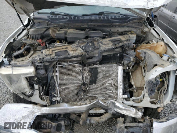 2017 Ford F-250 XL with VIN 1FTBF2A6XHEE32955, listed as a Copart auction lot 43188895 with 170,418 mi miles and Salvage title. Bid and sale history available at DreamBid. Image 11.